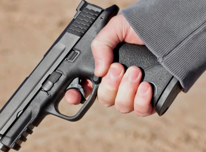 My kid almost used it on someone so I want to sell it.I just want to find a buyer as soon as possible,I don’t want my kid to use a gun at this age.