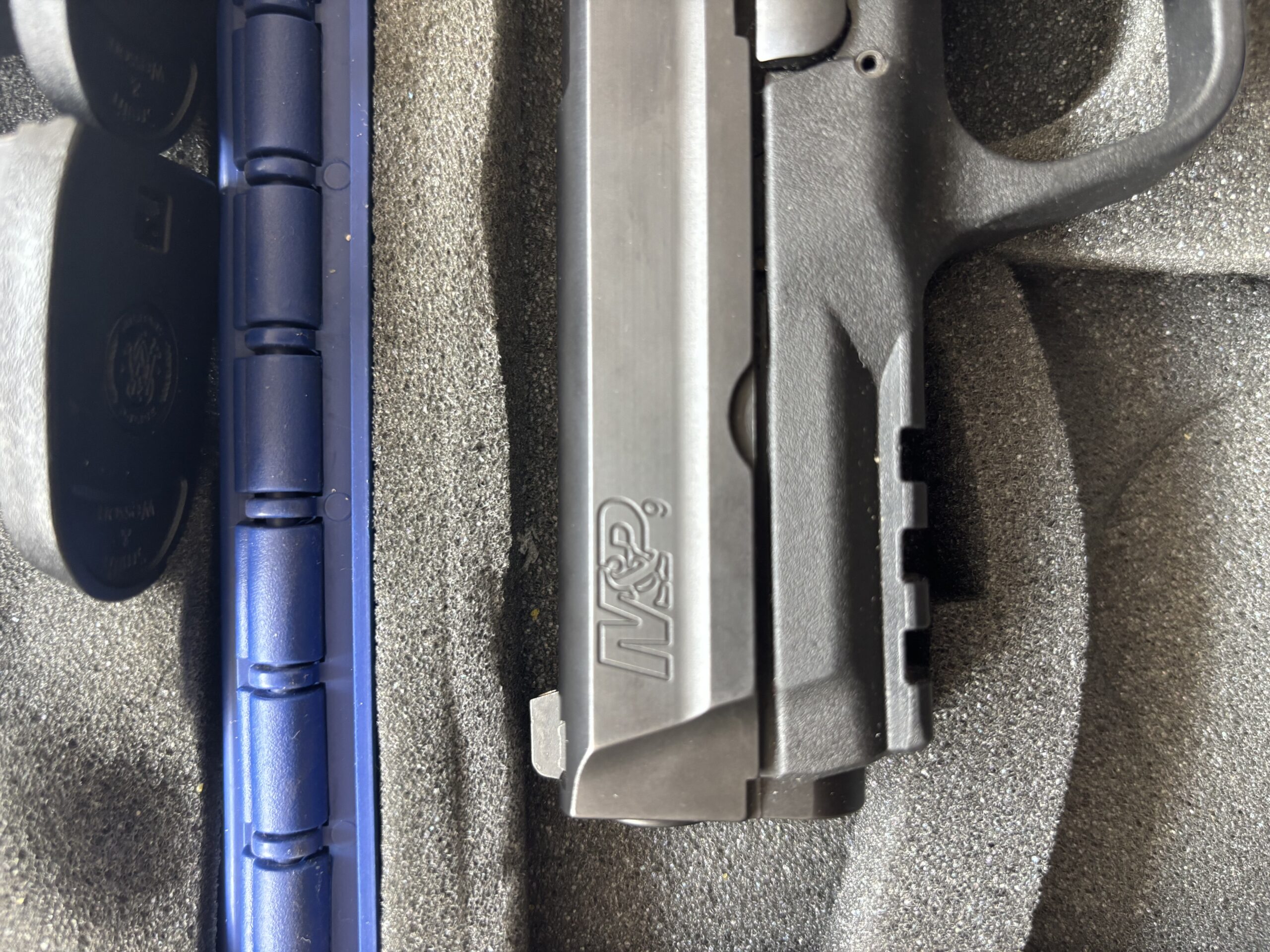 Smith &Wesson M&P9 full size 18 round