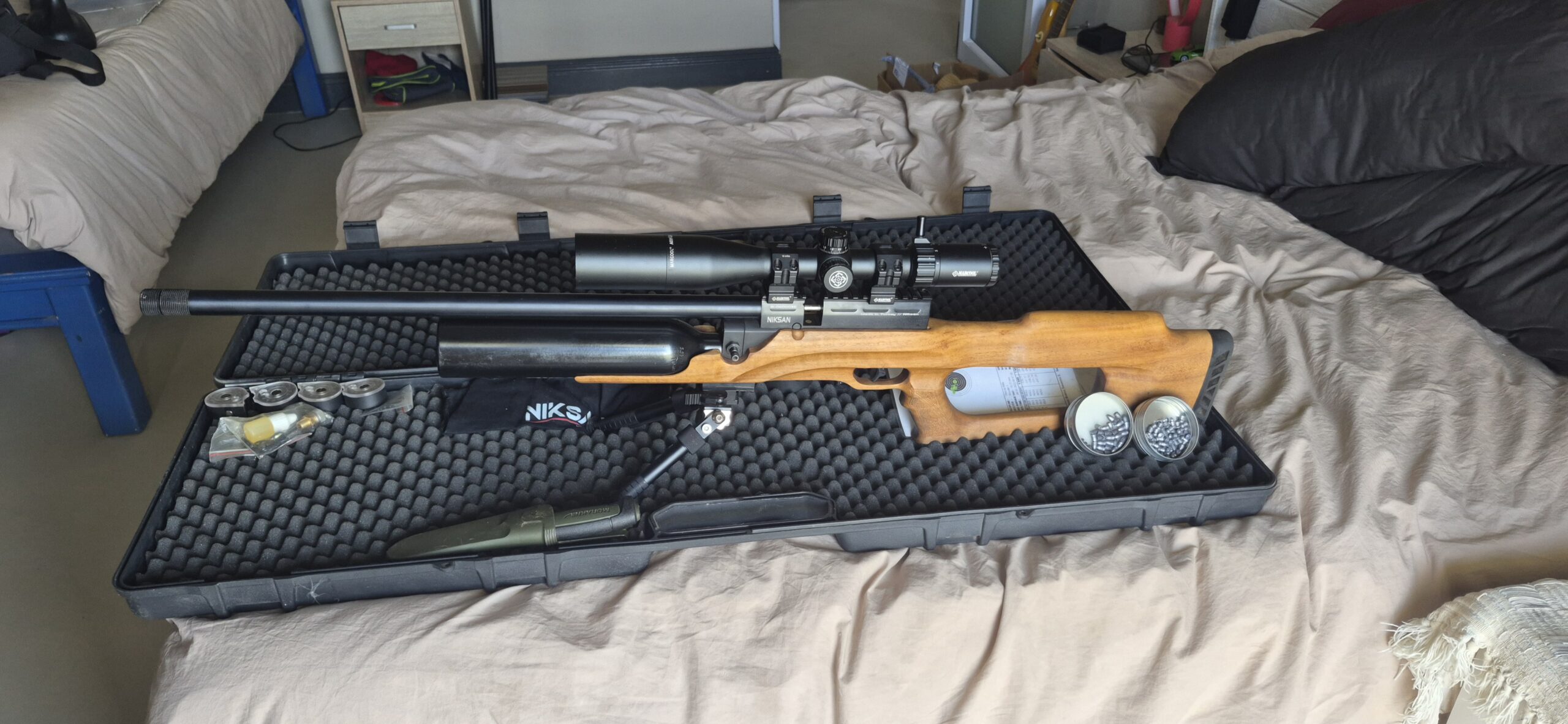 Complete Ready-to-Shoot Niksan Ozark Wood PCP (.22 / 5.5mm)