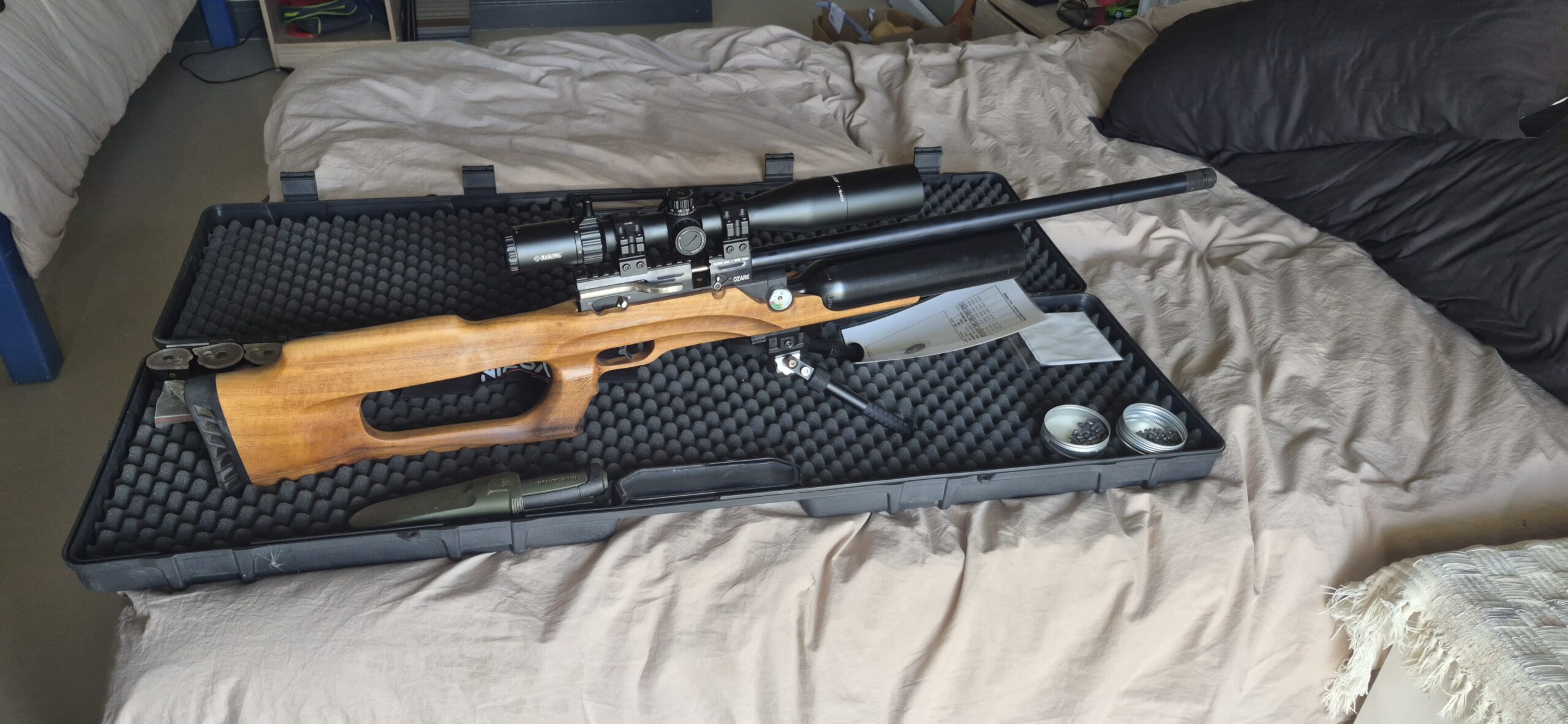 Complete Ready-to-Shoot Niksan Ozark Wood PCP (.22 / 5.5mm)